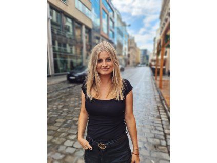 Basic t-shirt s krátkým rukávem