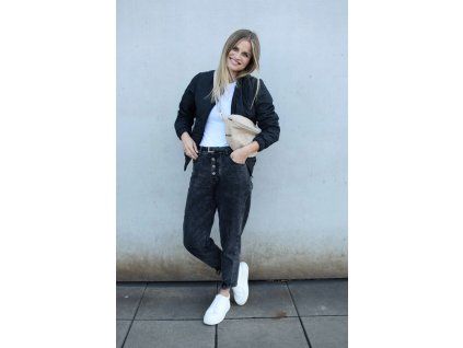 šedočerné MOM FIT džíny s trháním